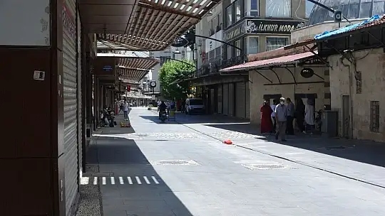Gaziantep'te bayramın 3. gününde sokaklar boş kaldı