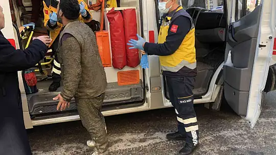 Gaziantep'te beton dökülürken inşaat kalıbı çöktü: 3 yaralı