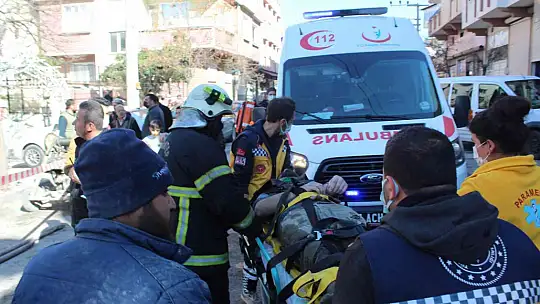 Gaziantep'te beton dökülürken inşaat kalıbı çöktü: 3 yaralı
