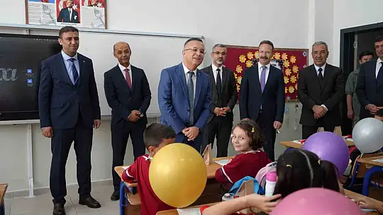 Gaziantep'te bin 490 okulda 750 bin öğrenci ders başı yaptı