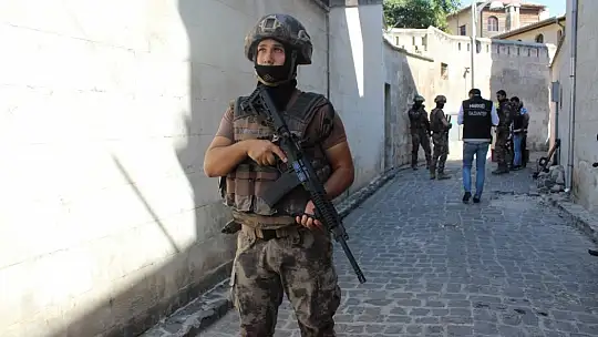 Gaziantep'te bin polisle 'Narko-Asayiş' operasyonu yapılıyor