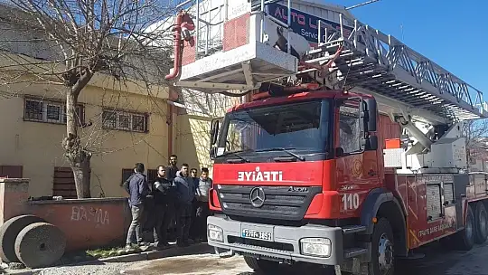 Gaziantep'te bir depoda çıkan yangın