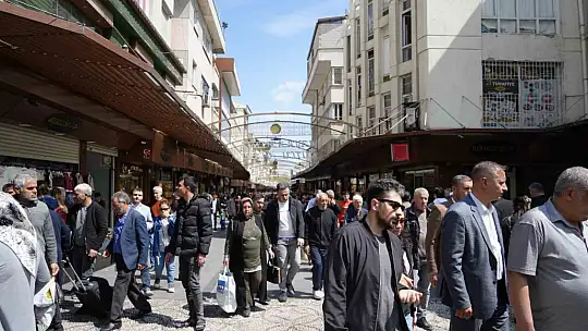 Gaziantep'te çarşı pazarda bayram yoğunluğu