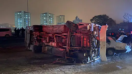 Gaziantep'te çevik kuvvet aracı kaza yaptı: 5 yaralı