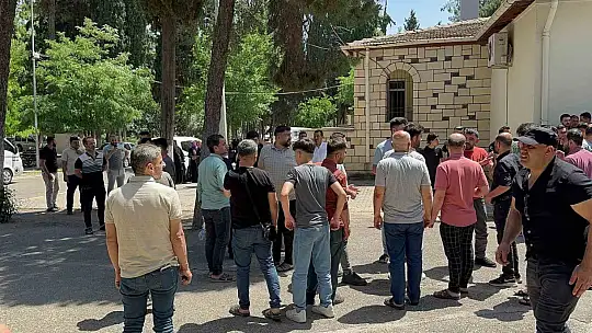 Gaziantep'te cinnet getiren şahıs 4 arkadaşını katlederek intihar etti