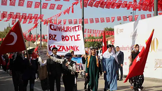 Gaziantep'te Cumhuriyet'in 100. Yılı coşkuyla kutlandı