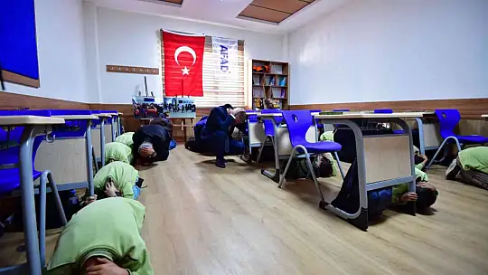 Gaziantep'te deprem ve tahliye tatbikatı gerçekleşti