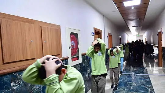 Gaziantep'te deprem ve tahliye tatbikatı gerçekleşti