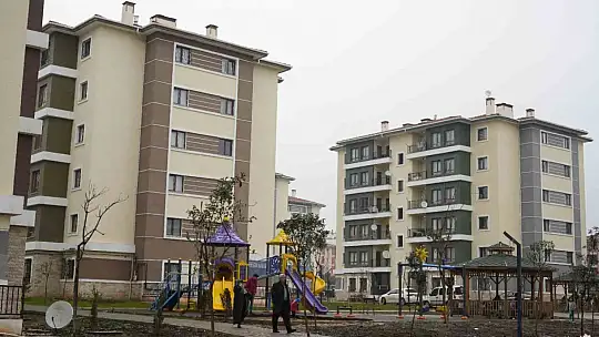 Gaziantep'te depremzedelerin kura heyecanı