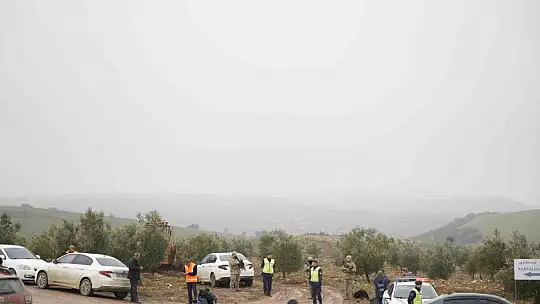 Gaziantep'te düşen helikopterin enkazını kaldırma çalışmaları devam ediyor