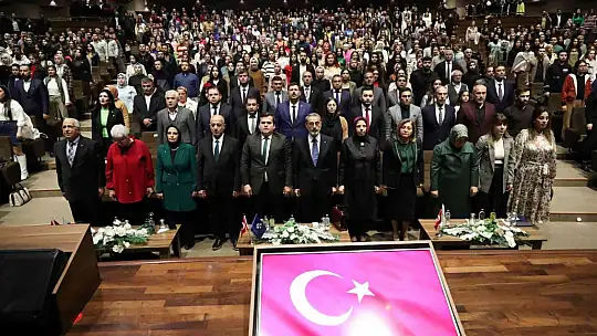 Gaziantep'te duygulandıran 'Öğretmenler Günü' programı