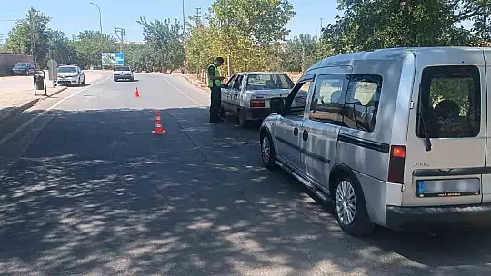 Gaziantep'te emniyet kemeri denetiminde 20 sürücüye ceza