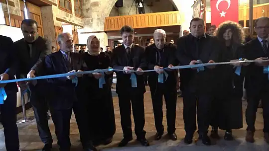 Gaziantep'te eski havrada dualı sultan gömlekleri sergisi