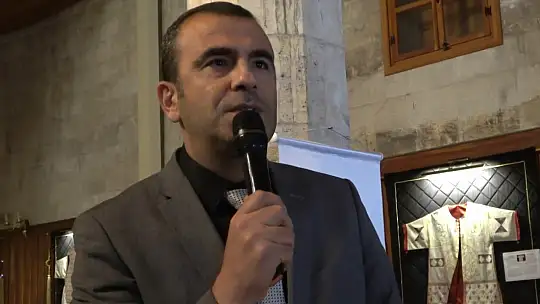 Gaziantep'te eski havrada dualı sultan gömlekleri sergisi