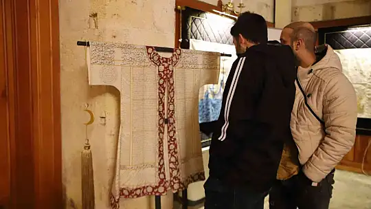Gaziantep'te eski havrada dualı sultan gömlekleri sergisi