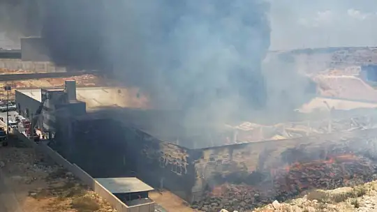 Gaziantep'te fabrika yangını: 10 kişi hastaneye kaldırıldı