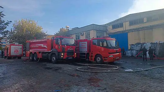 Gaziantep'te geri dönüşüm fabrikasında yangın