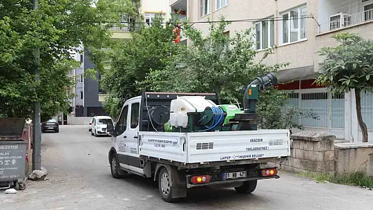 Gaziantep'te haşerelere karşı 165 bin noktada ilaçlama yapılıyor