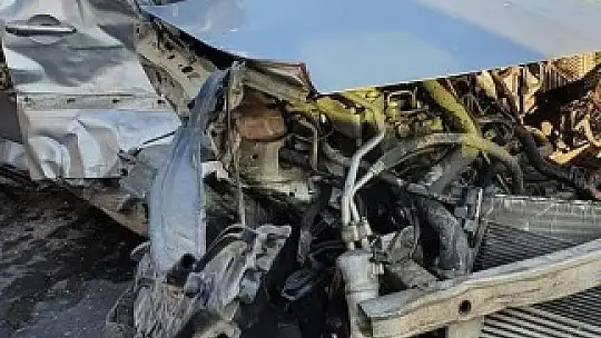 Gaziantep'te iki araç çarpıştı: 5 yaralı