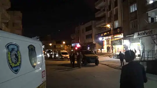 Gaziantep'te iki grup arasında silahlı kavga: 1'i polis 2 ölü