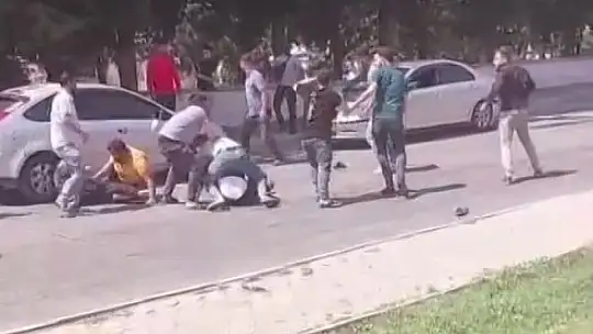 Gaziantep'te iki grup arasında meydan savaşı gibi kavga: 5 yaralı