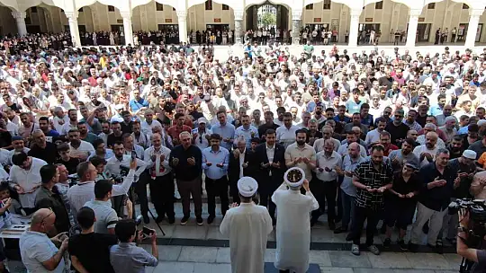 Gaziantep'te İsmail Haniye için gıyabi cenaze namazı kılındı