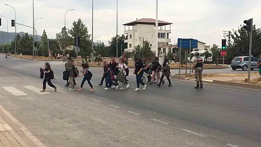 Gaziantep'te jandarmadan 351 okul önü ve çevresinde denetim