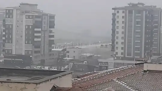 Gaziantep'te kar yağışı başladı