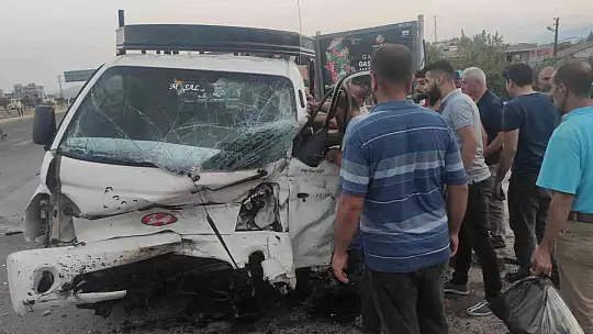 Gaziantep'te kaza anı, güvenlik kamerasına yansıdı