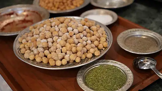 Gaziantep'te kış aylarının vazgeçilmez lezzeti ekşili ufak köfte