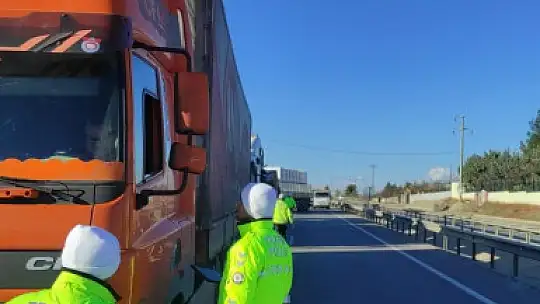 Gaziantep'te kış tedbirlerine uymayan sürücülere 83 bin lira ceza