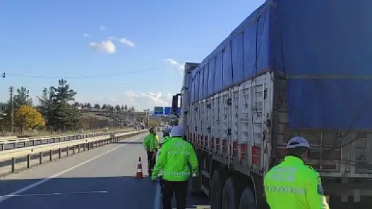 Gaziantep'te kış tedbirlerine uymayan sürücülere 83 bin lira ceza