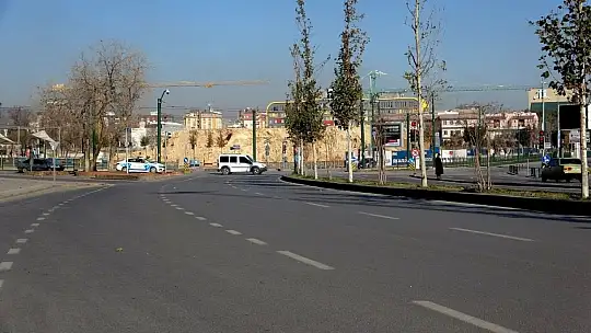 Gaziantep'te kısıtlamanın ikinci gününde de sessizlik hakim