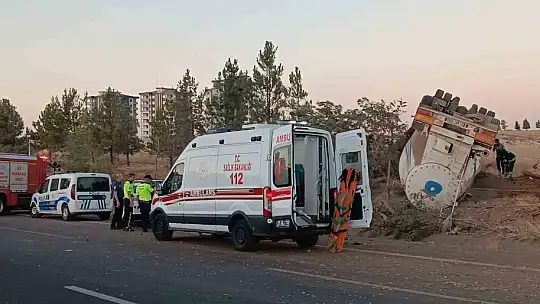 Gaziantep'te kontrolden çıkan hafriyat kamyonu aracı biçti: 1 ölü, 3 yaralı