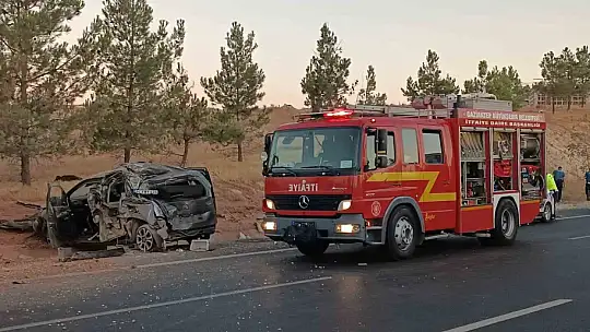 Gaziantep'te kontrolden çıkan hafriyat kamyonu aracı biçti: 1 ölü, 3 yaralı