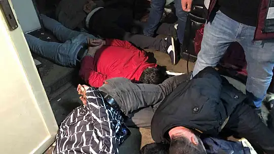 Gaziantep'te narkotikten dev şafak operasyonu: 18 gözaltı