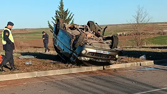 Gaziantep'te öğrenci servisi ile işçi servisi çarpıştı: 1 ölü, 12 yaralı