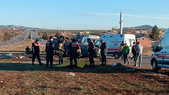 Gaziantep'te öğrenci servisi ile işçi servisi çarpıştı: 1 ölü, 12 yaralı