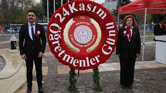 Gaziantep'te Öğretmenler Günü buruk kutlandı