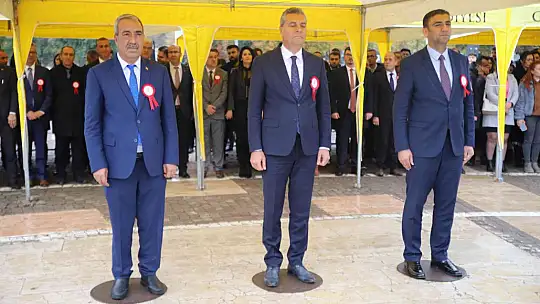 Gaziantep'te Öğretmenler Günü buruk kutlandı