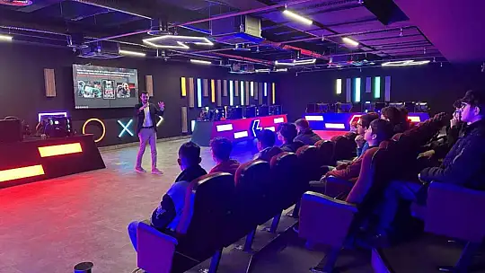 Gaziantep'te Öğretmenler Günü'ne özel E-spor turnuvaları başlıyor