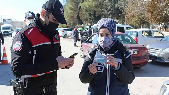 Gaziantep'te okul önlerinde şok uygulama