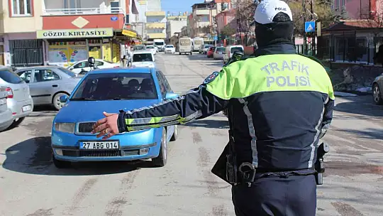 Gaziantep'te okul önlerinde şok uygulama