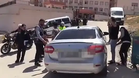 Gaziantep'te okul önlerinde şok huzur-güven uygulaması