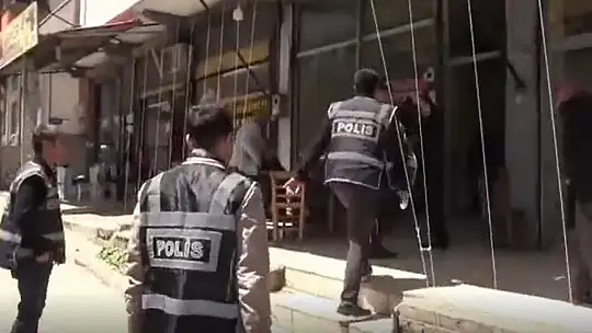 Gaziantep'te okul önlerinde şok huzur-güven uygulaması
