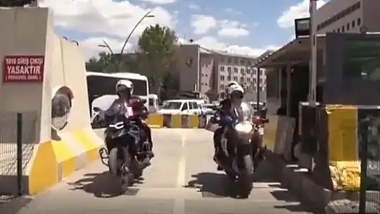 Gaziantep'te okul önlerinde şok huzur-güven uygulaması