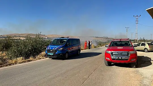 Gaziantep'te örtü yangınını itfaiye ve vatandaşlar söndürdü