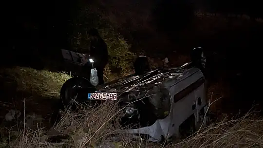Gaziantep'te otomobil şarampole yuvarlandı: 3'ü ağır 5 yaralı