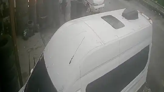 Gaziantep'te otomobilin LPG tüpünün patladığı anın görüntüsü ortaya çıktı