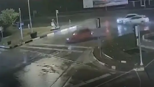 Gaziantep'te pes dedirten kazalar kameralara yansıdı